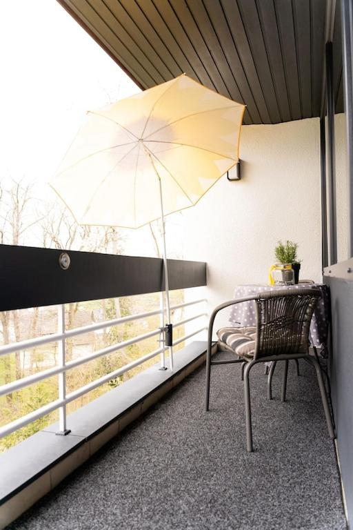 Ferienhaus Schoene Aussicht Ferienwohnung Gelb Hemfurth-Edersee Zewnętrze zdjęcie